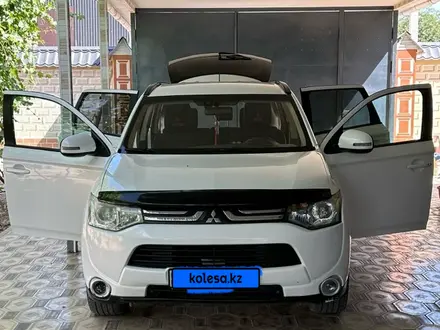 Mitsubishi Outlander 2012 года за 6 900 000 тг. в Абай (Келесский р-н) – фото 2