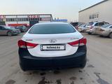 Hyundai Elantra 2013 годаүшін4 561 950 тг. в Астана – фото 2