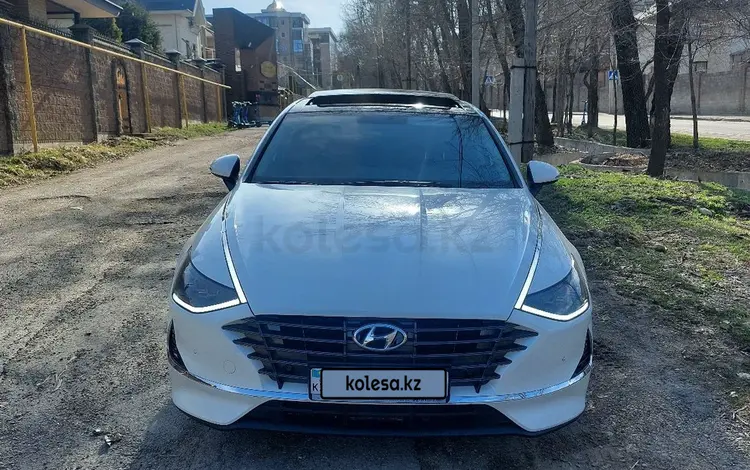 Hyundai Sonata 2022 года за 12 500 000 тг. в Алматы