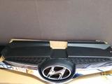 Решётка радиатора Hyundai Veloster за 45 000 тг. в Актобе – фото 2
