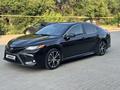Toyota Camry 2018 года за 10 000 000 тг. в Актобе – фото 3