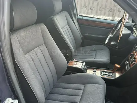 Mercedes-Benz E 220 1996 года за 2 500 000 тг. в Алматы – фото 7