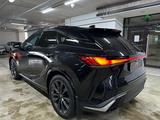 Lexus RX 350 2022 годаүшін41 200 000 тг. в Астана – фото 5