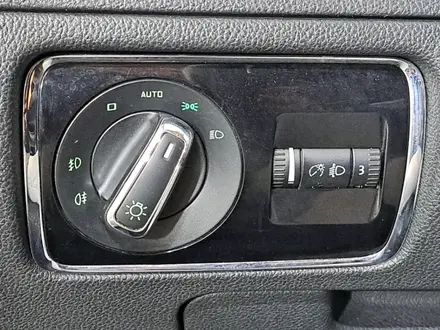 Skoda Superb 2012 года за 6 890 000 тг. в Астана – фото 22