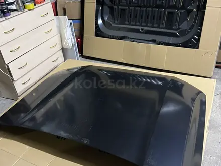 Капоты Тойота Камри Toyota Camry Ленд Крузер Land Cruiser Крузер Прадо за 100 000 тг. в Актобе – фото 12