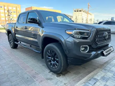 Toyota Tacoma 2022 года за 23 500 000 тг. в Астана