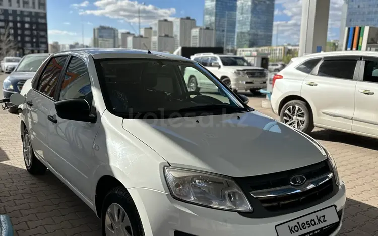 ВАЗ (Lada) Granta 2190 2018 годаүшін3 682 000 тг. в Астана