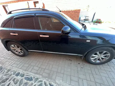 Infiniti FX35 2006 года за 7 000 000 тг. в Актобе – фото 4