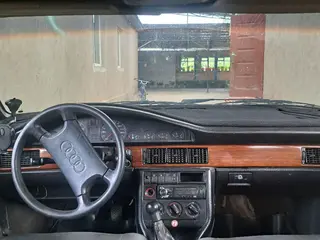 Audi 100