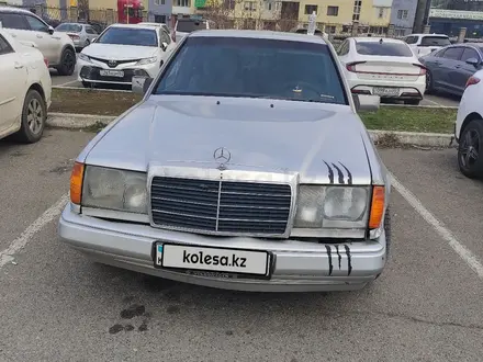 Mercedes-Benz E 230 1990 года за 1 200 000 тг. в Алматы