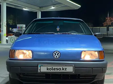 Volkswagen Passat 1993 года за 1 800 000 тг. в Алматы – фото 2