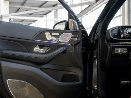 Mercedes-Benz GLS 63 AMG 4MATIC 2025 года за 135 240 000 тг. в Алматы – фото 8