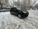 Toyota RAV4 2017 годаfor14 500 000 тг. в Астана