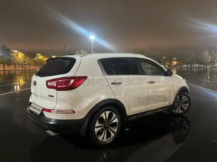 Kia Sportage 2011 года за 7 500 000 тг. в Астана – фото 2