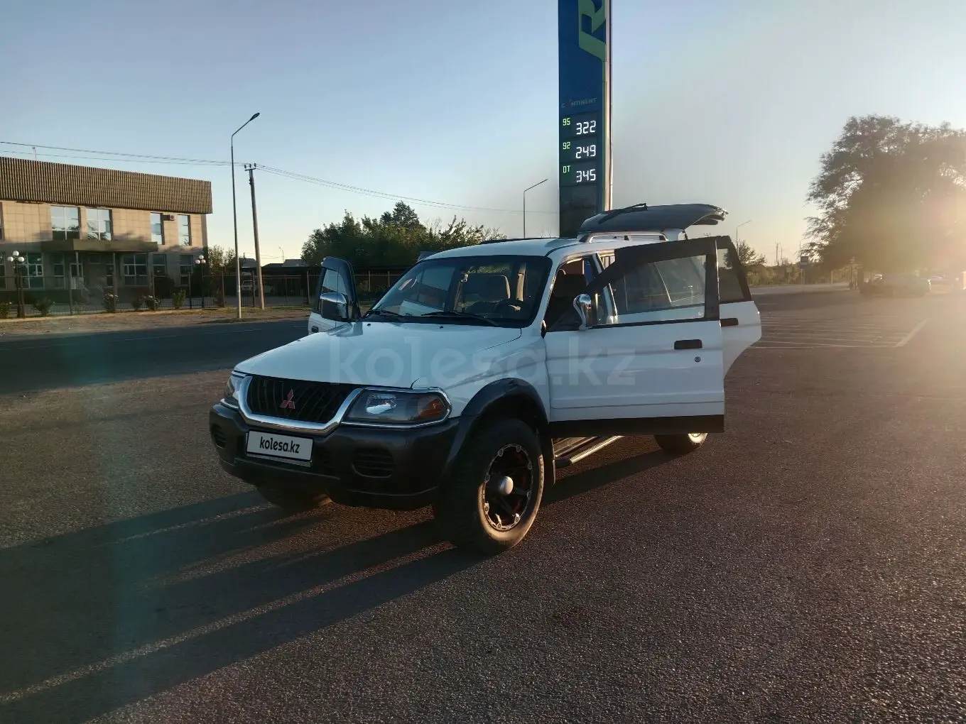 Mitsubishi Montero Sport, 2001