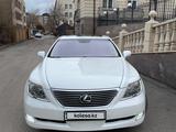 Lexus LS 460 2007 годаүшін6 999 999 тг. в Астана – фото 2