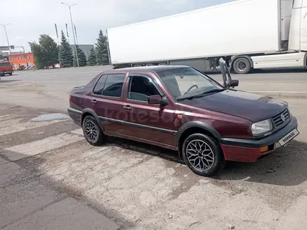 Volkswagen Vento 1993 года за 1 200 000 тг. в Уральск – фото 7