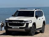 Toyota Land Cruiser 2022 года за 48 500 000 тг. в Алматы – фото 3