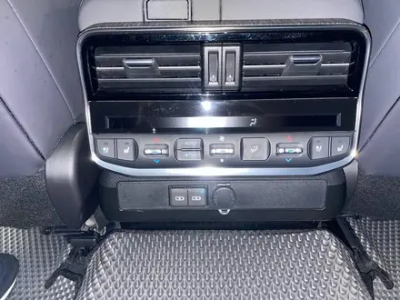 Toyota Land Cruiser 2022 года за 48 500 000 тг. в Алматы – фото 13