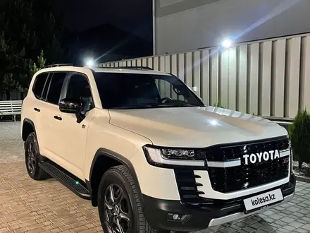 Toyota Land Cruiser 2022 года за 48 500 000 тг. в Алматы – фото 2
