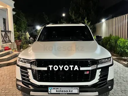 Toyota Land Cruiser 2022 года за 48 500 000 тг. в Алматы