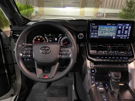 Toyota Land Cruiser 2022 года за 48 500 000 тг. в Алматы – фото 4