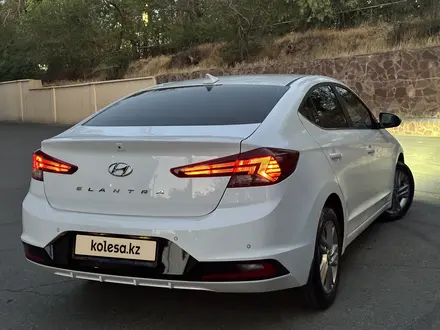 Hyundai Elantra 2019 года за 7 600 000 тг. в Тараз – фото 3
