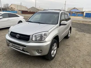 Toyota RAV4, 2004