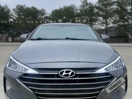 Hyundai Elantra 2019 года за 6 100 000 тг. в Петропавловск – фото 12