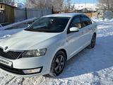 Skoda Rapid 2015 года за 5 500 000 тг. в Уральск – фото 2