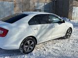 Skoda Rapid 2015 года за 5 500 000 тг. в Уральск – фото 4