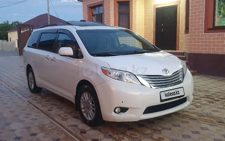 Toyota Sienna 2010 года за 11 500 000 тг. в Шымкент