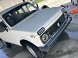 ВАЗ (Lada) Lada 2121 2000 годаүшін1 550 000 тг. в Тараз – фото 3