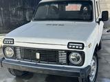 ВАЗ (Lada) Lada 2121 2000 годаүшін1 550 000 тг. в Тараз