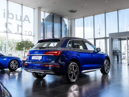 Audi Q5 2023 года за 33 760 000 тг. в Алматы – фото 4