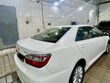 Toyota Camry 2015 годаfor11 000 000 тг. в Алматы – фото 3