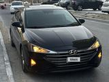 Hyundai Elantra 2018 года за 6 000 000 тг. в Актау