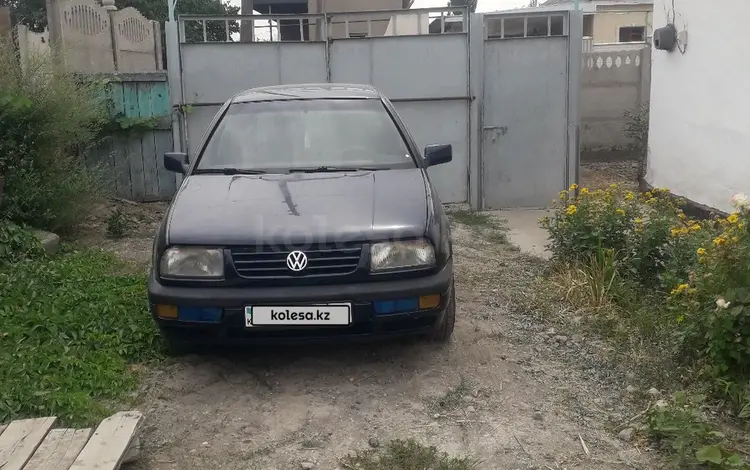 Volkswagen Vento 1997 годаfor1 350 000 тг. в Астана