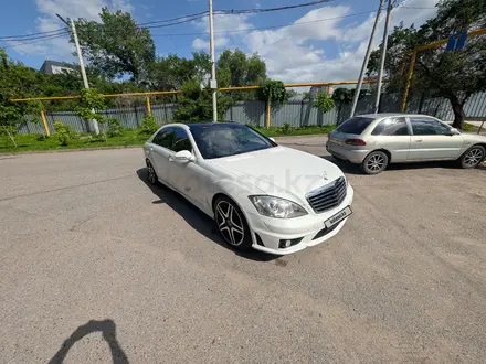 Mercedes-Benz S 500 2006 года за 9 000 000 тг. в Алматы – фото 15