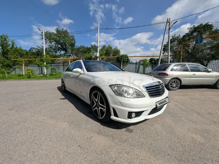 Mercedes-Benz S 500 2006 года за 9 000 000 тг. в Алматы – фото 16