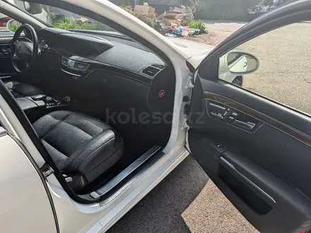 Mercedes-Benz S 500 2006 года за 9 000 000 тг. в Алматы – фото 20