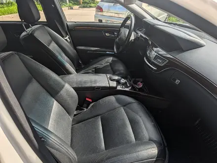 Mercedes-Benz S 500 2006 года за 9 000 000 тг. в Алматы – фото 21