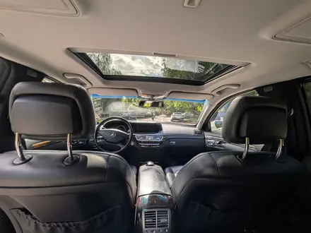 Mercedes-Benz S 500 2006 года за 9 000 000 тг. в Алматы – фото 32