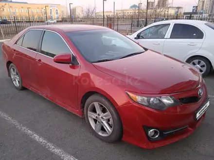 Toyota Camry 2013 года за 7 500 000 тг. в Атырау – фото 2