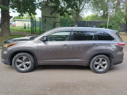 Toyota Highlander 2015 года за 14 500 000 тг. в Алматы – фото 10