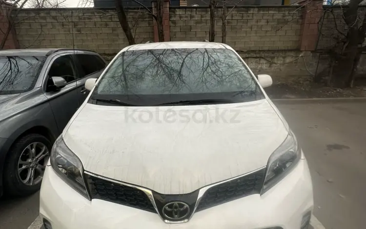 Toyota Sienna 2010 года за 11 500 000 тг. в Алматы