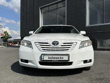 Toyota Camry 2007 года за 7 000 000 тг. в Шымкент – фото 2