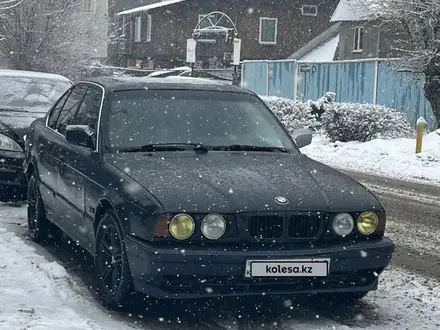 BMW 520 1991 года за 1 300 000 тг. в Алматы – фото 5