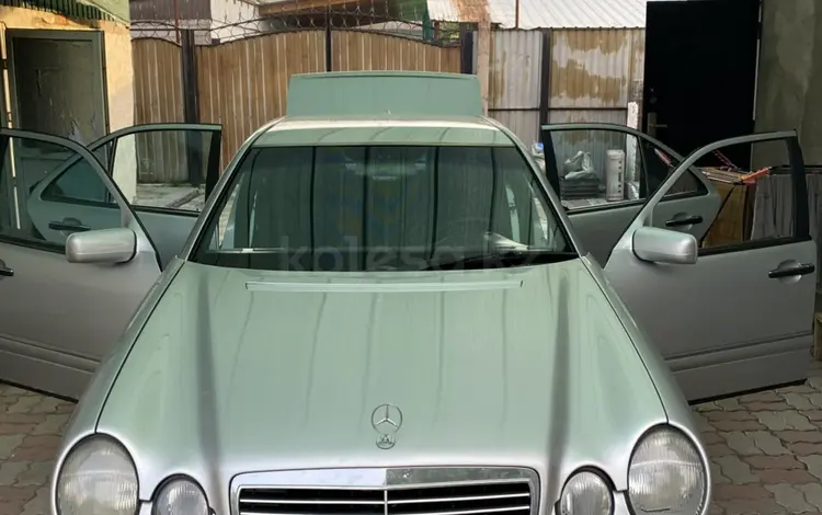 Mercedes-Benz E 200 1996 года за 2 500 000 тг. в Алматы