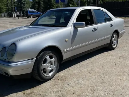 Mercedes-Benz E 200 1996 года за 2 500 000 тг. в Алматы – фото 4